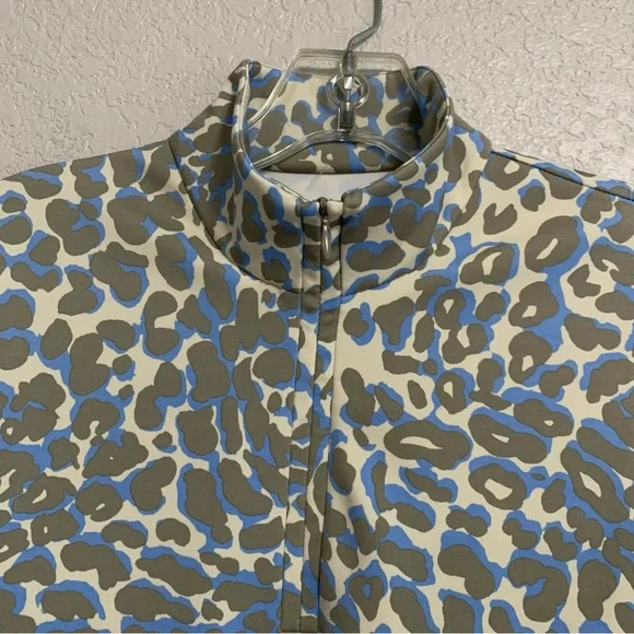 J McLaughlin Shirt Top Womens S Catalina Cloth Leopard Print Golf Tennis 1/4 Zip - Picture 4 of 16